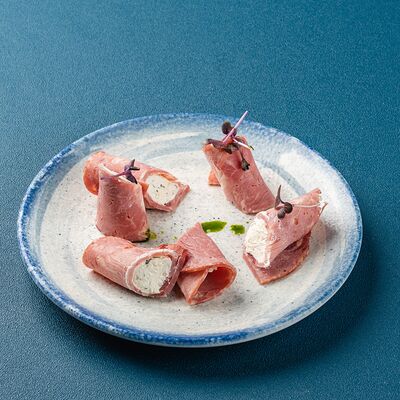 Рулетики из ветчины в Мираж по цене 300 ₽