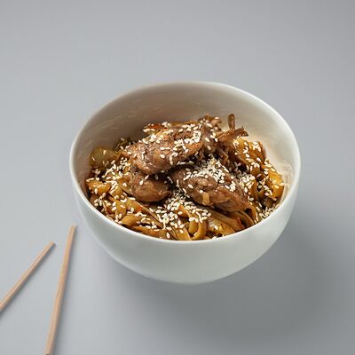 Удон с курицей в Про 100 суши по цене 745 ₽