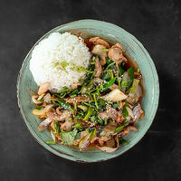 Ком Га Чуа Нгот в COM PHO Вьетнамская кухня