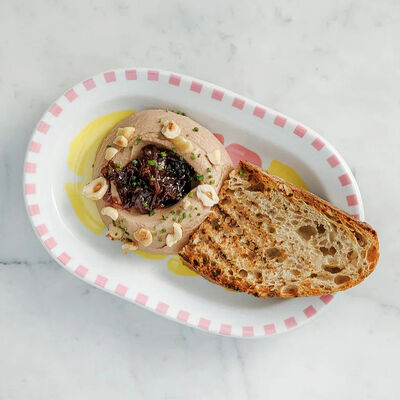 Паштет из печени цыпленка с карамелизированным луком и фундуком в Marso Polo по цене 750 ₽