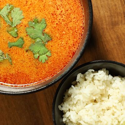 Том Ям острый с курицейв Tom-Yam по цене 670 ₽