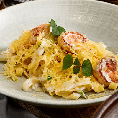 Паста с креветкамив Честертон по цене 750 ₽