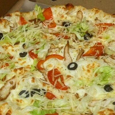 Пицца Цезарь в Добрый Шеф по цене 535 ₽