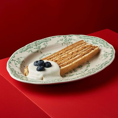 Медовик с домашней сметаной в Hitch по цене 710 ₽