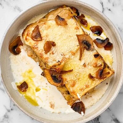 Лазанья с курицей и грибами в Mikemolly по цене 685 ₽