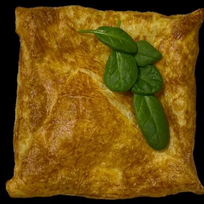 Слоеный пирог с сыром и шпинатом в Бабушка Вонга по цене 490 ₽