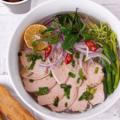 Суп Фо Га с курицей маленький (Pho Ga Nho) в Pho tuk tuk по цене 514 ₽