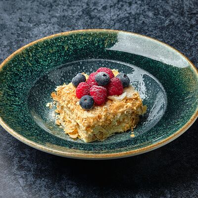 Не Наполеон в Mesto Sushi & Grill по цене 450