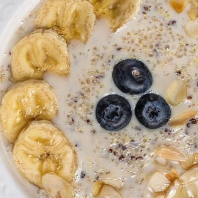 Каша на кокосовом молоке с киноа и бананом в Capo Ristorante по цене 700 ₽