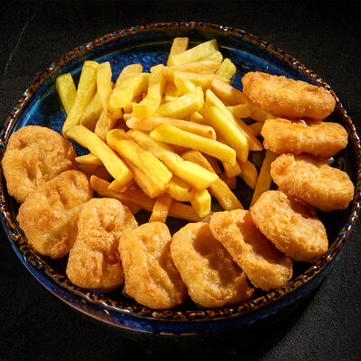 Картофель фри с наггетсами в Рыбка по цене 490 ₽