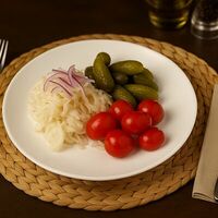 Соленья в Серега Жарит