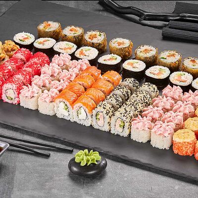 Сет Семейный в Суши Мастер по цене 1879 ₽