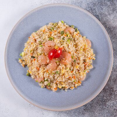 Жареный рис с креветками в Soju по цене 975 ₽