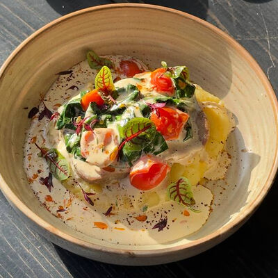 Нежный говяжий язык су-вид с картофелем ташмиджабив Тбилиссимо по цене 1180 ₽