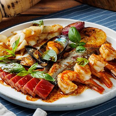 Морское ассорти на гриле в Al dente по цене 2280 ₽