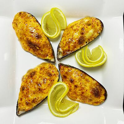 Мидии запечённые в Kuksu korea cafe по цене 800 ₽