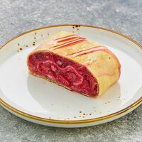 Штрудель вишнёвый в Brand Burger