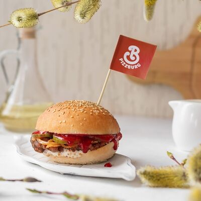 Бургер Гарсон с клюквенным соусом в Pizzburg по цене 5 р.