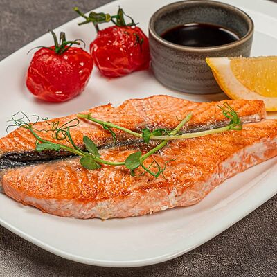 Сёмга на мангале в Yunga Tim Fish & Grill по цене 2950 ₽