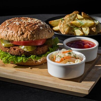 Веджибургер Счастливая корова в Ботаника по цене 920 ₽