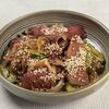 Азиатский салат с говядиной в Кушай мясо по цене 630