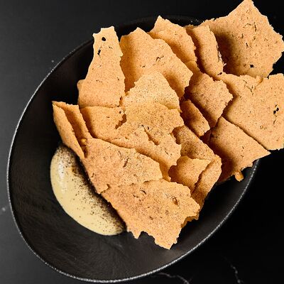 Кедровые чипсы в Энотека БарДо по цене 350 ₽