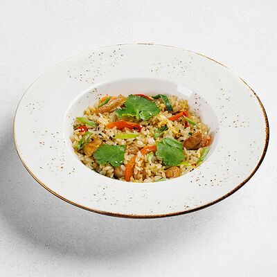 Рис с курицей в соевом соусе 180г в Пиццафабрика по цене 380 ₽