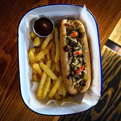 Чили-дог в Пара пинт по цене 710 ₽