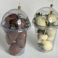 Суперсет в белом и молочном в SweetGift клубника в шоколаде