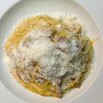 Спагетти Карбонара в L'angolo Italiano по цене 30 р.