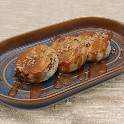 Сырники Мак-Кокос с соленой карамелью в Кафе-пекарня Susser по цене 330 ₽