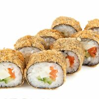 Запеченный ролл с лососем темпура в Sushi & Shef