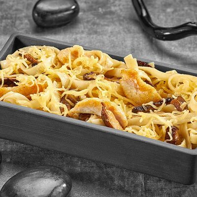 Удон с курицей под сливочным соусом в Суши Мастер по цене 319 ₽