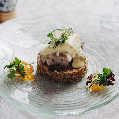 Рыбное блюдо из стерляди в Русская рыбалка по цене 2170 ₽