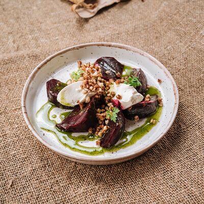 Салаты из печеной свеклы в Кафе-парк Теремок по цене 240 ₽