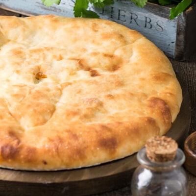 Осетинский пирог с картофелем и сыром в Машенькины пироги по цене 1350 ₽