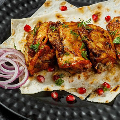 Шашлык из свиных ребрышек в Мангал холл по цене 1060 ₽