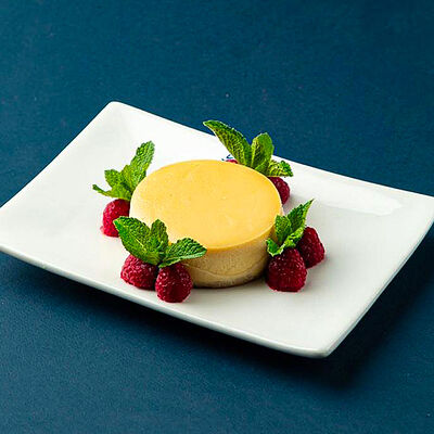 Чизкейк Манго-Маракуйя в Ocean Basket по цене 3290 ₸