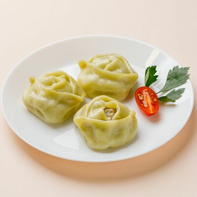 Манты сочные в Домашняя кухня Колобок.ru по цене 100 ₽