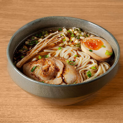 Рамен со свининой (M) в Kenobi по цене 630 ₽