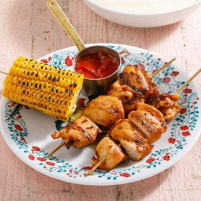 Шашлычок на шпажке с початком кукурузы в Кукумбер по цене 590