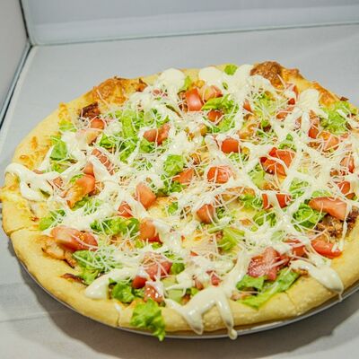 Пицца Цезарь в Дубай по цене 794 ₽