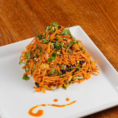 Морковный с орехами в Ботаника по цене 360 ₽