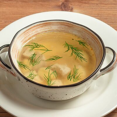 Бульон куриный в Караоке Соло по цене 350 ₽