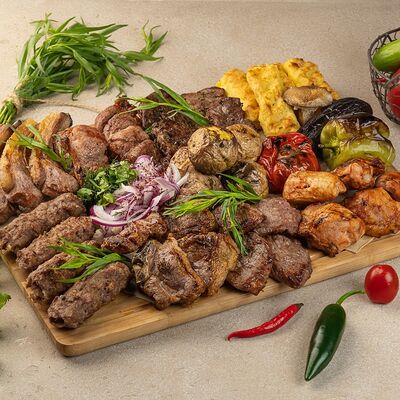 Ассорти из шашлыков на 5 персон в Калужская застава по цене 11690 ₽