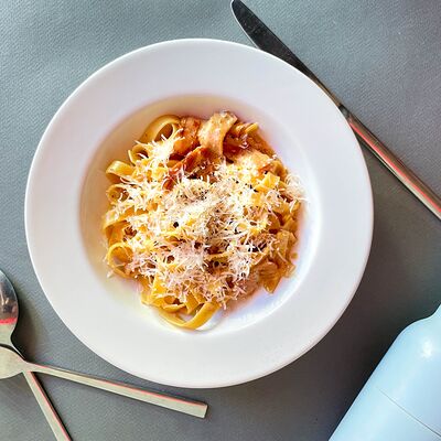 Карбонара с беконом в Amici Бар по цене 600 ₽