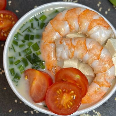 Суп Сливочный с креветкойв Суши Max по цене 459 ₽