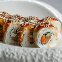 Ролл Канада с угрем в Байкал