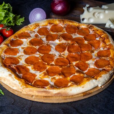 Пепперонив Марко пицца по цене 930 ₽