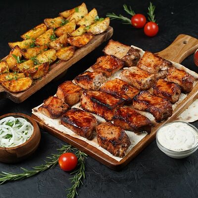 Комбо из свиной вырезки в Много Мяса по цене 2390 ₽